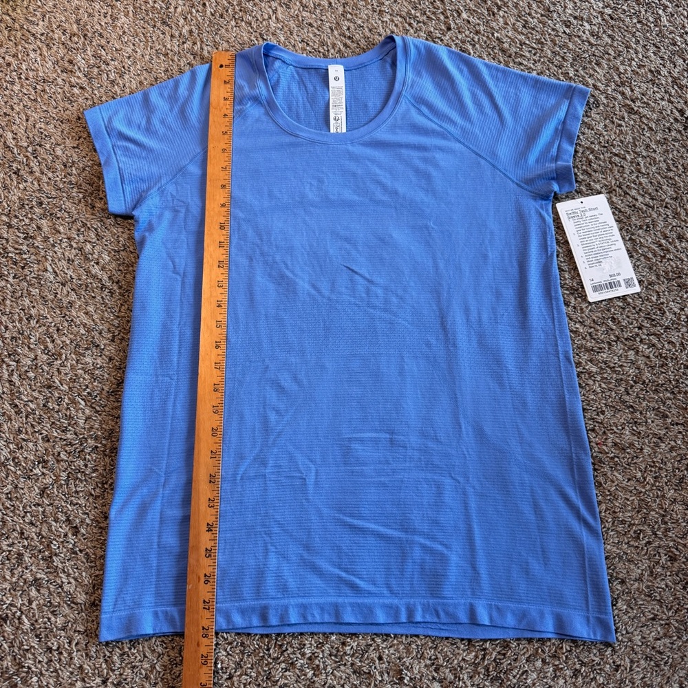 NWT Lululemon Swiftly Tech Short Sleeve 2.0 Pool Hip Length Women’s 14 - Picture 11 of 11